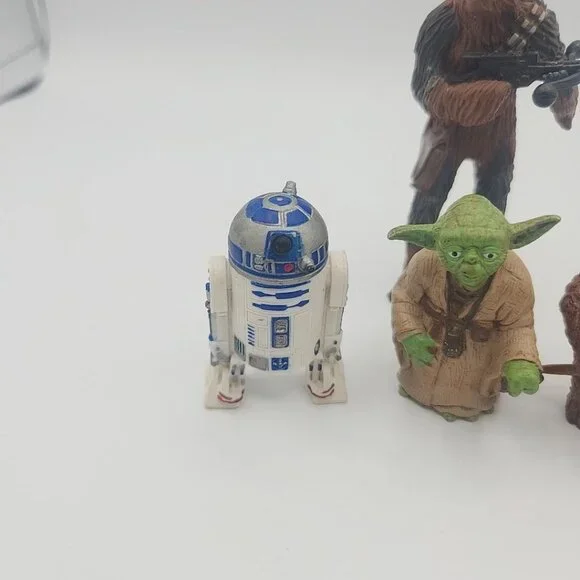 Vintage Star Wars Lot of (4) Chewbacca Yoda Ewok R2D2 PVC Lucasfilm - Picture 9 of 10